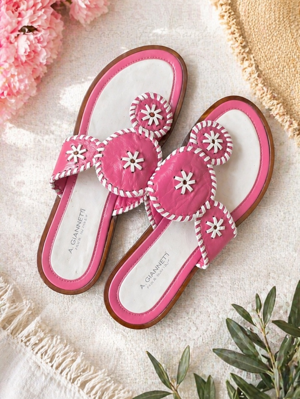 Pink White Leather Flat Sandal Italian 8 Barbiecore Mediterranean